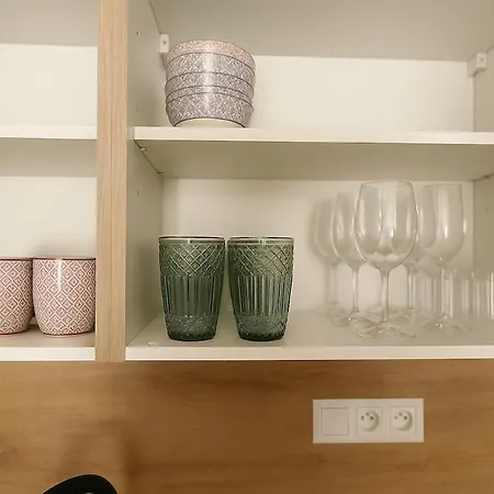 Lejlighed 4-quiet - 8 Min From The Center New Building Košice