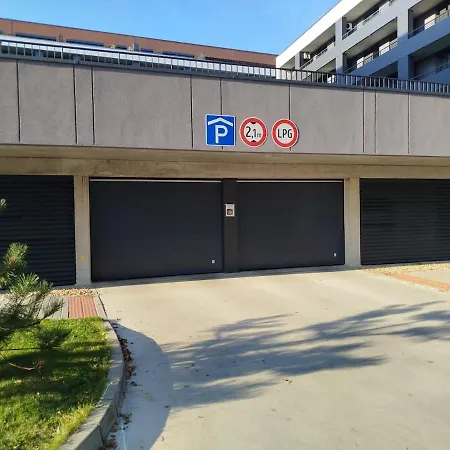 Lejlighed 4-quiet - 8 Min From The Center New Building