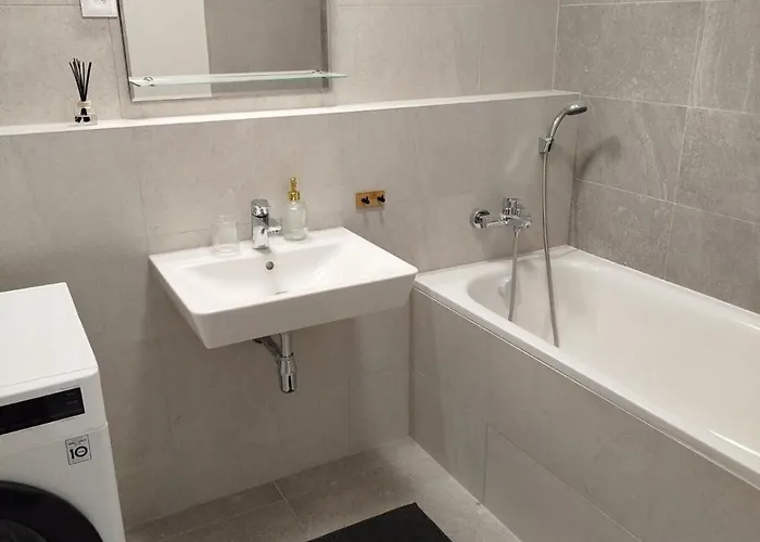 4-quiet - 8 Min From The Center New Building Košice